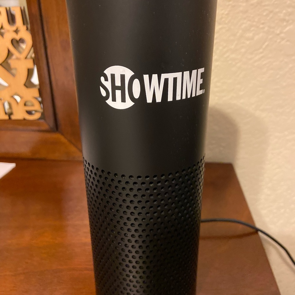 Amazon Alexa - Picture 3 of 3